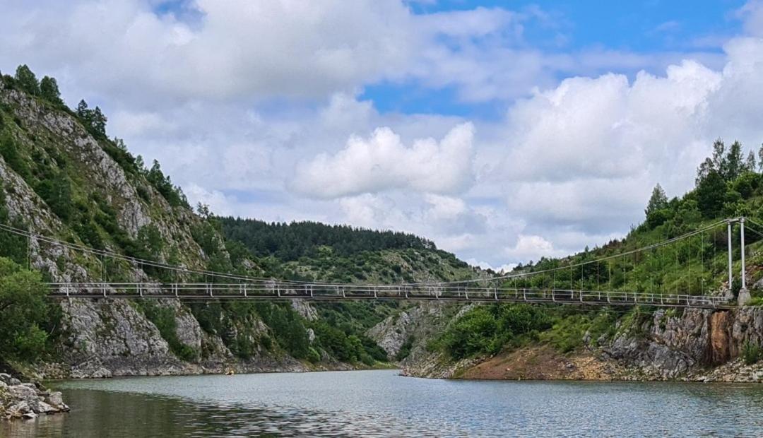 Markove Kolibe 3, Uvac Сеница Экстерьер фото